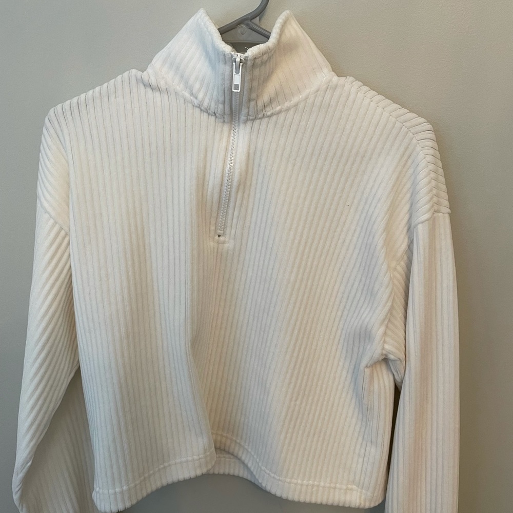 White sweater/shirt